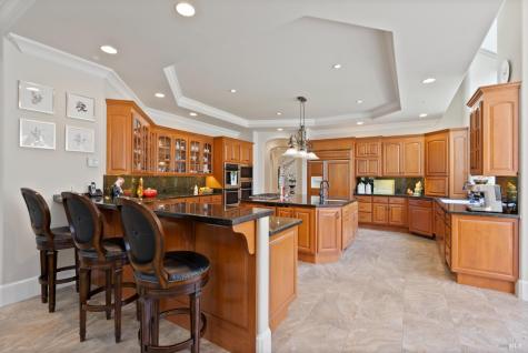 9988 Troon Court Windsor CA 95492