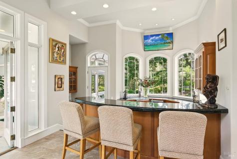 9988 Troon Court Windsor CA 95492