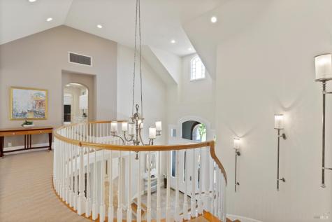 9988 Troon Court Windsor CA 95492