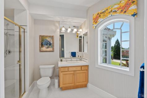 9988 Troon Court Windsor CA 95492
