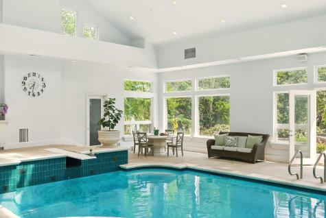 9988 Troon Court Windsor CA 95492
