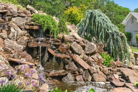 9988 Troon Court Windsor CA 95492