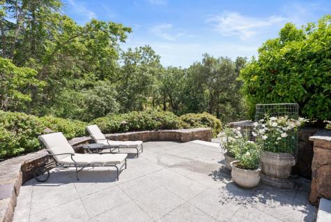 9988 Troon Court Windsor CA 95492