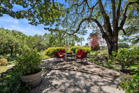 9988 Troon Court Windsor CA 95492