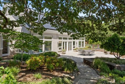 9988 Troon Court Windsor CA 95492