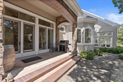 9988 Troon Court Windsor CA 95492