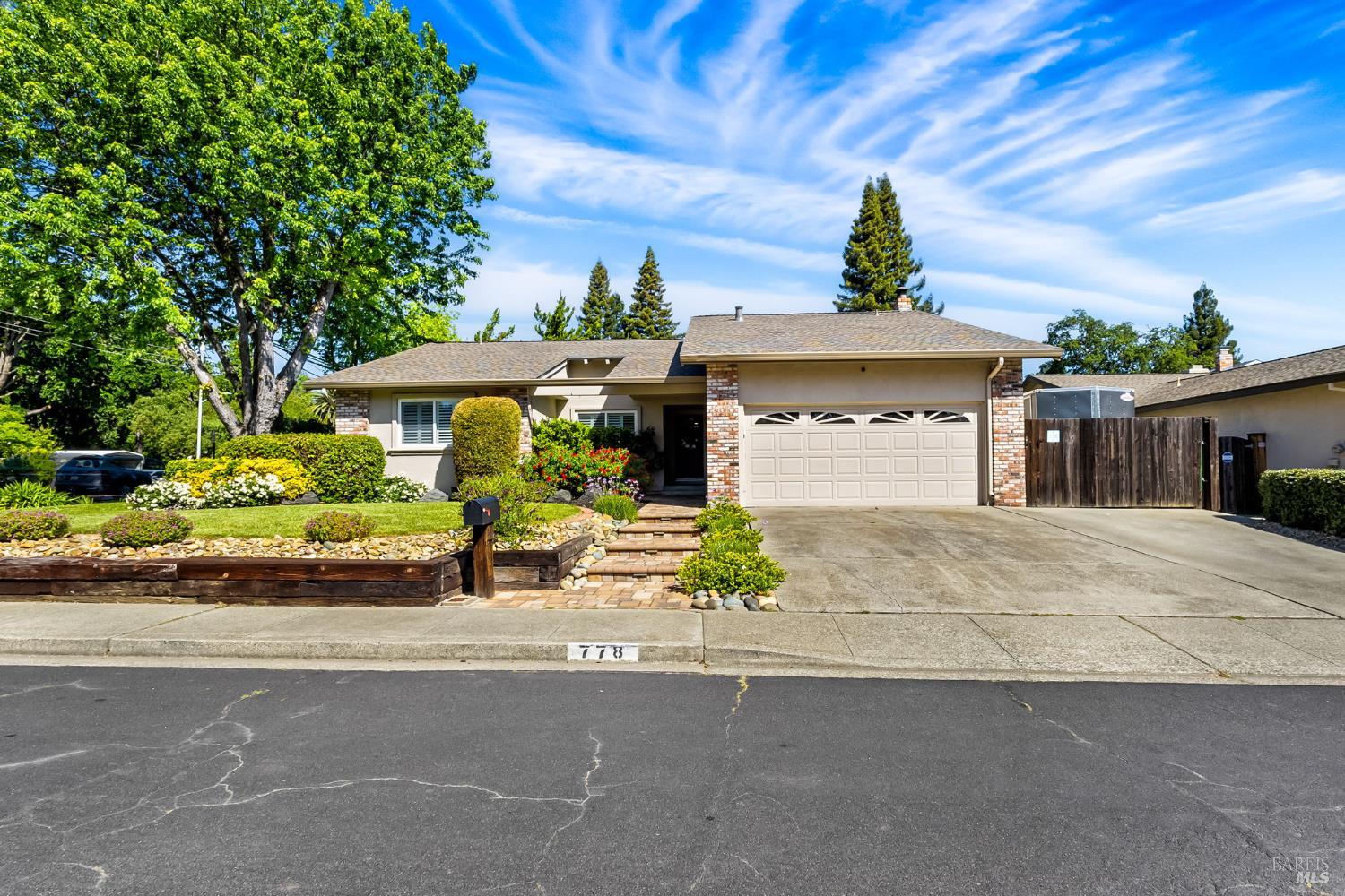 778 Brookside Drive Vacaville CA 95688