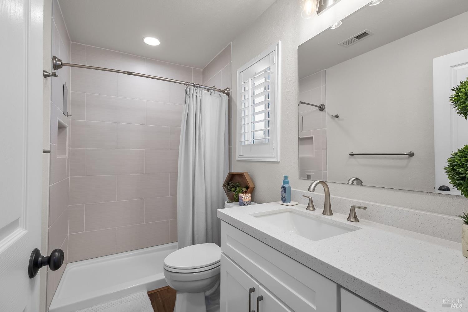 778 Brookside Drive Vacaville CA 95688