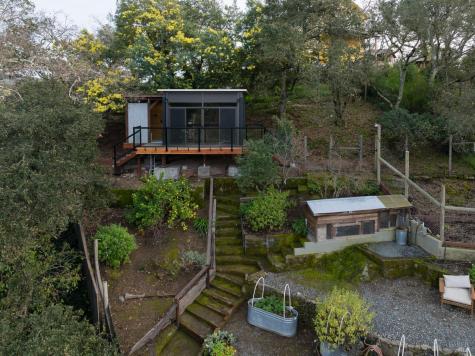 232 Sunnyside Avenue Sonoma CA 95476