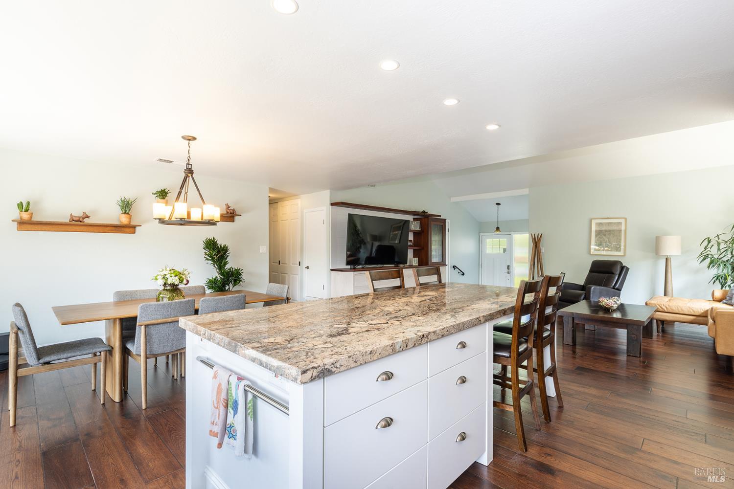 2491 Vine Hill Drive Napa CA 94558