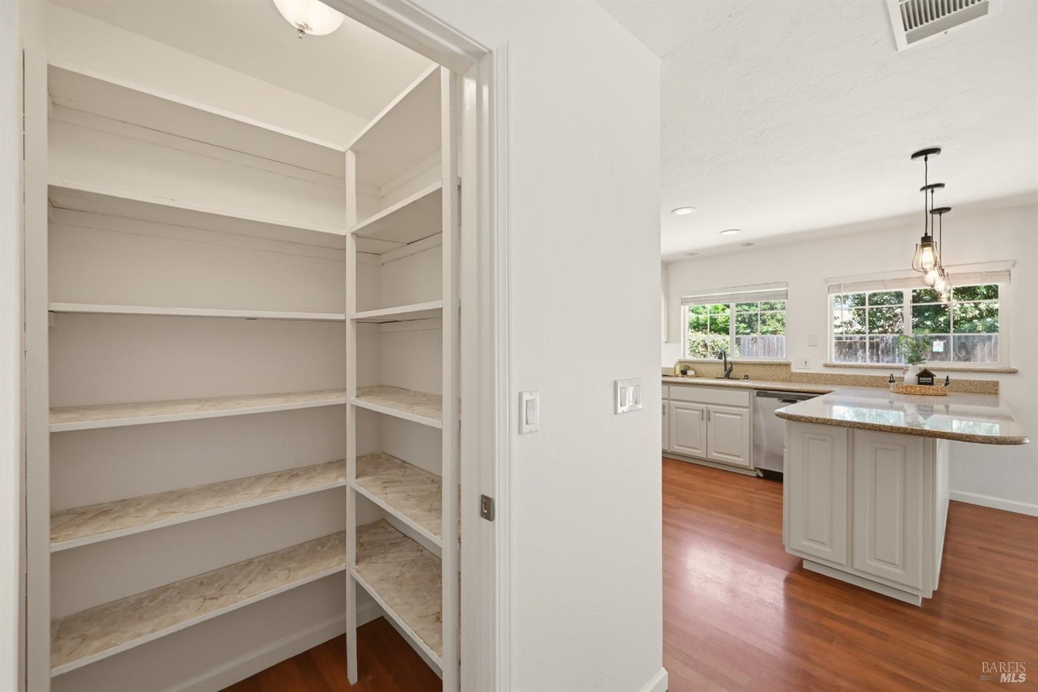 707 Granada Lane Vacaville CA 95688