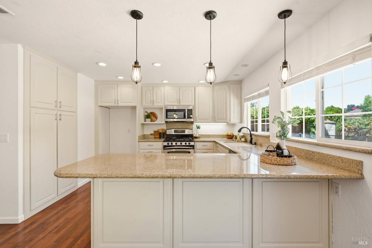 707 Granada Lane Vacaville CA 95688