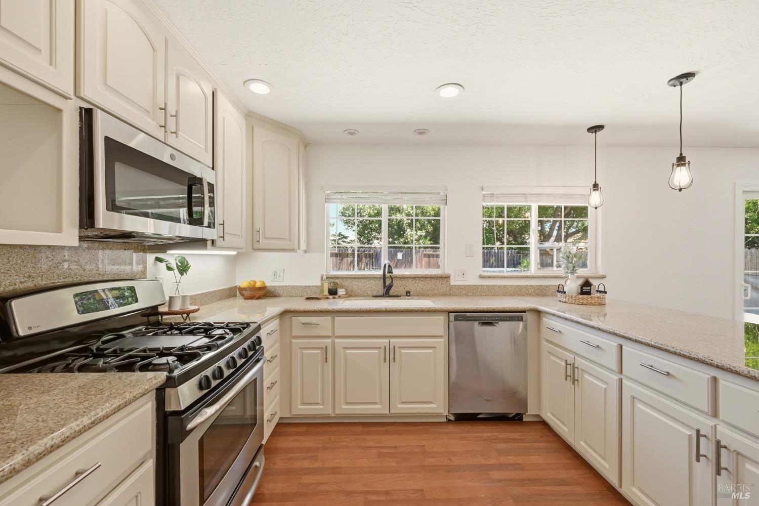 707 Granada Lane Vacaville CA 95688
