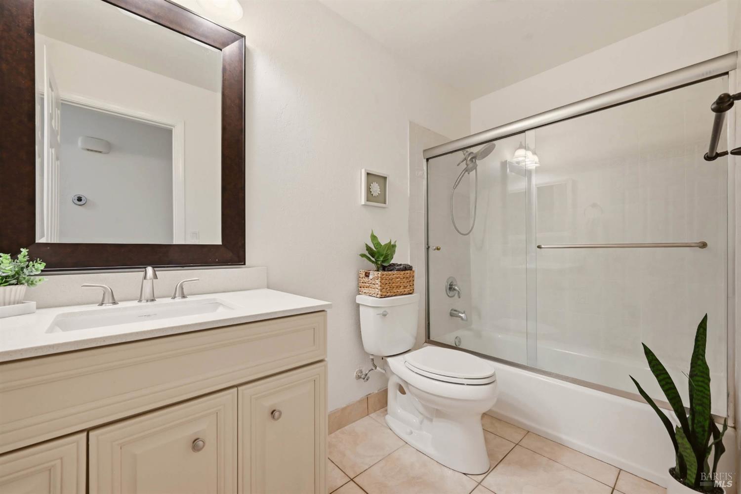 707 Granada Lane Vacaville CA 95688