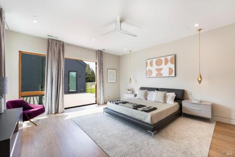 991 Grove Street Healdsburg CA 95448