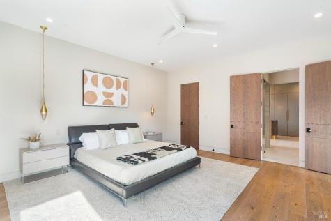 991 Grove Street Healdsburg CA 95448