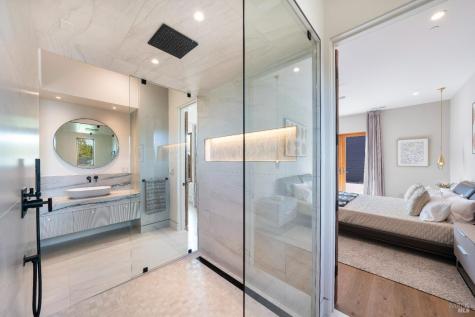 991 Grove Street Healdsburg CA 95448