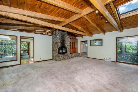 6662 St Helena Road Santa Rosa CA 95404