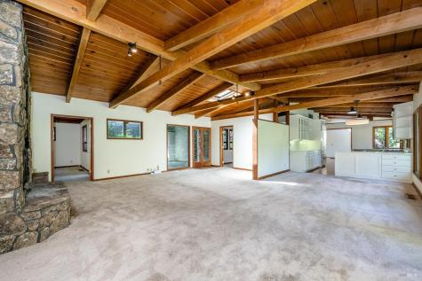 6662 St Helena Road Santa Rosa CA 95404
