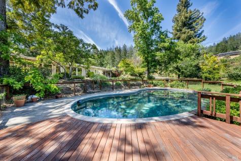 6662 St Helena Road Santa Rosa CA 95404