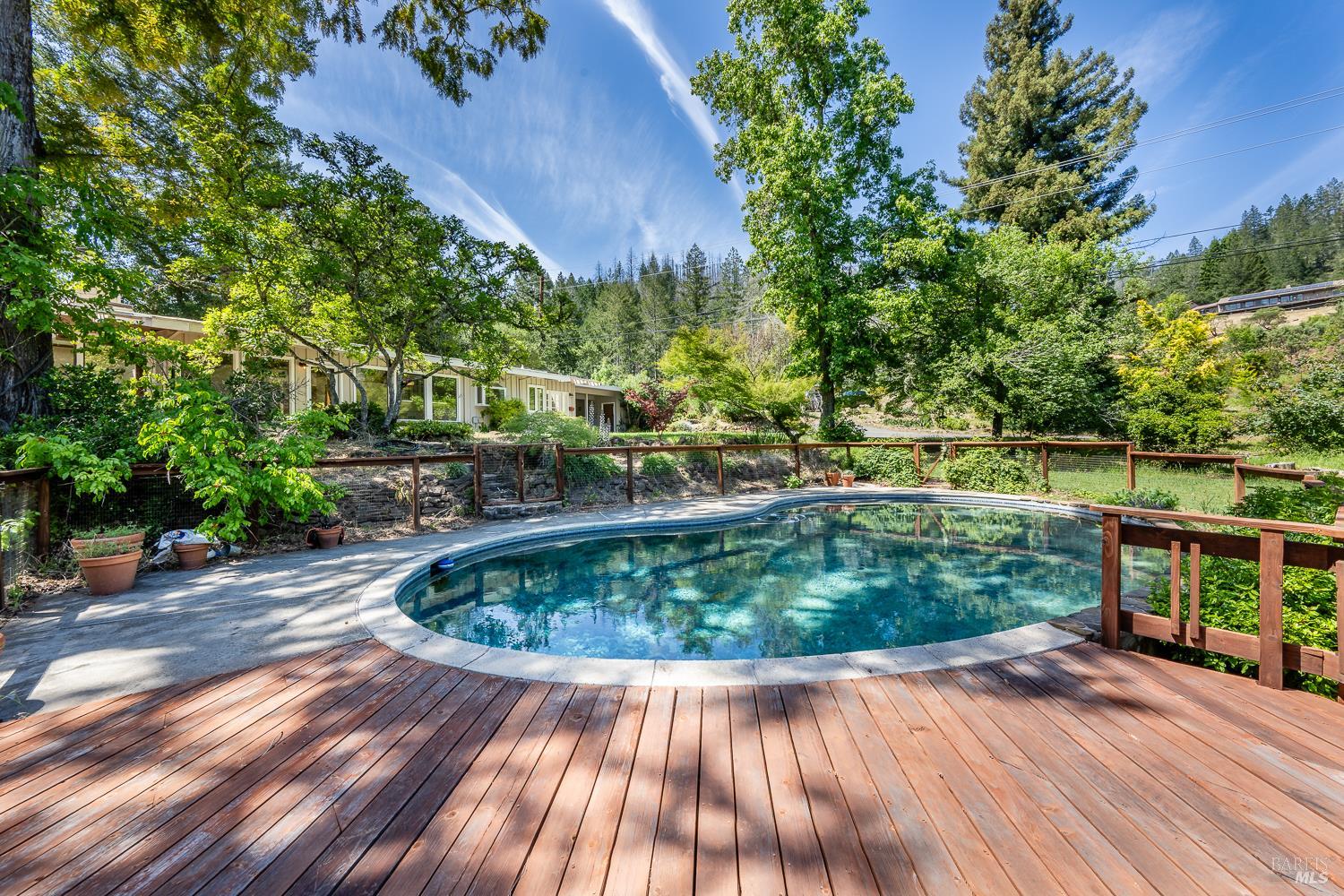 6662 St Helena Road Santa Rosa CA 95404