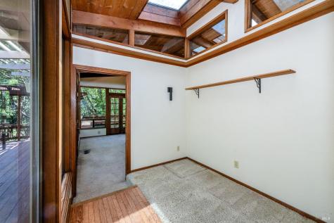 6662 St Helena Road Santa Rosa CA 95404