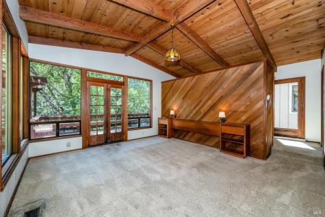 6662 St Helena Road Santa Rosa CA 95404