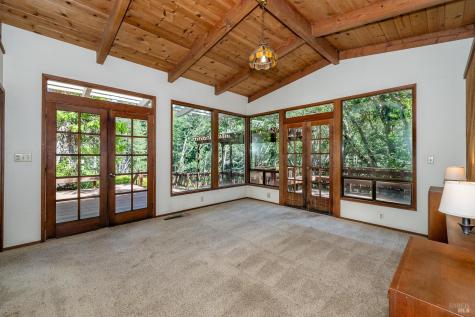 6662 St Helena Road Santa Rosa CA 95404