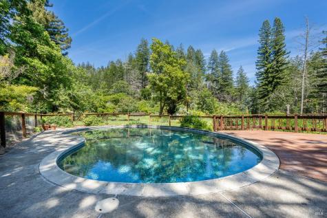 6662 St Helena Road Santa Rosa CA 95404