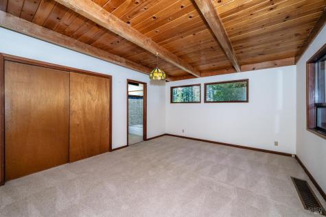 6662 St Helena Road Santa Rosa CA 95404