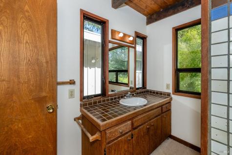 6662 St Helena Road Santa Rosa CA 95404