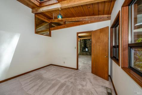 6662 St Helena Road Santa Rosa CA 95404