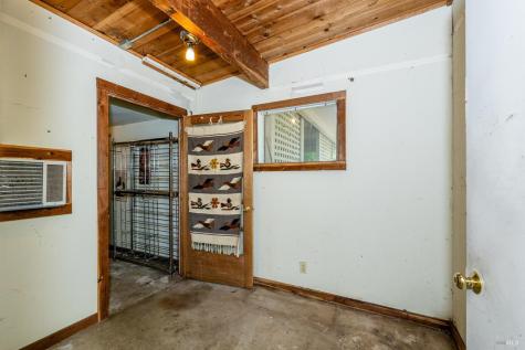 6662 St Helena Road Santa Rosa CA 95404