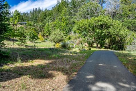 6662 St Helena Road Santa Rosa CA 95404