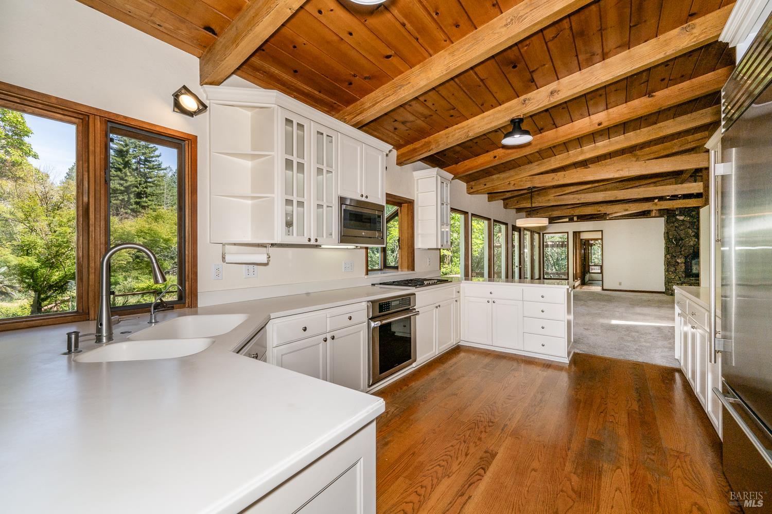 6662 St Helena Road Santa Rosa CA 95404