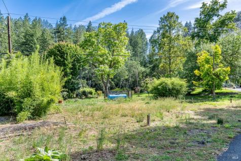 6662 St Helena Road Santa Rosa CA 95404
