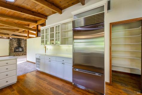 6662 St Helena Road Santa Rosa CA 95404