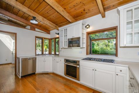 6662 St Helena Road Santa Rosa CA 95404