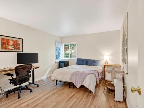 2506 Lakeview Drive Santa Rosa CA 95405