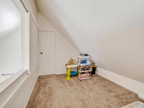 2506 Lakeview Drive Santa Rosa CA 95405