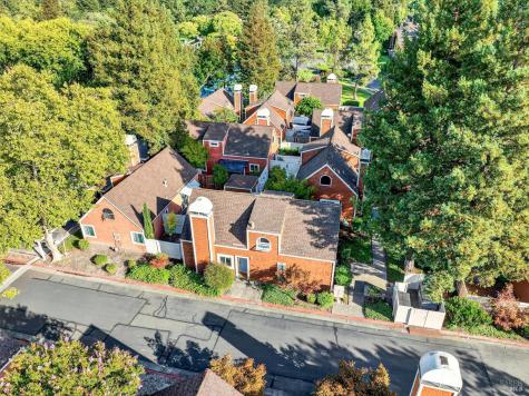 2506 Lakeview Drive Santa Rosa CA 95405