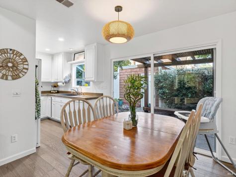 2506 Lakeview Drive Santa Rosa CA 95405