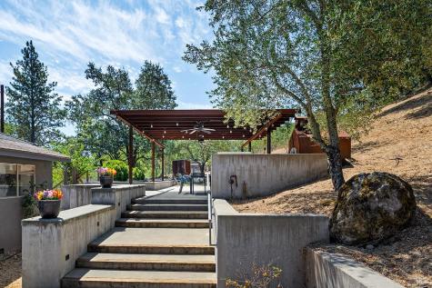 5100 W Soda Rock Lane Healdsburg CA 95448
