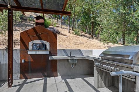 5100 W Soda Rock Lane Healdsburg CA 95448