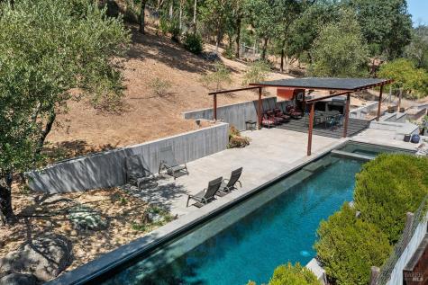 5100 W Soda Rock Lane Healdsburg CA 95448