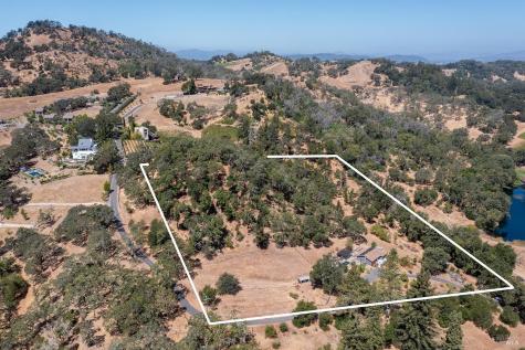 5100 W Soda Rock Lane Healdsburg CA 95448