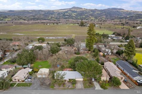 21220 Center Street Geyserville CA 95441