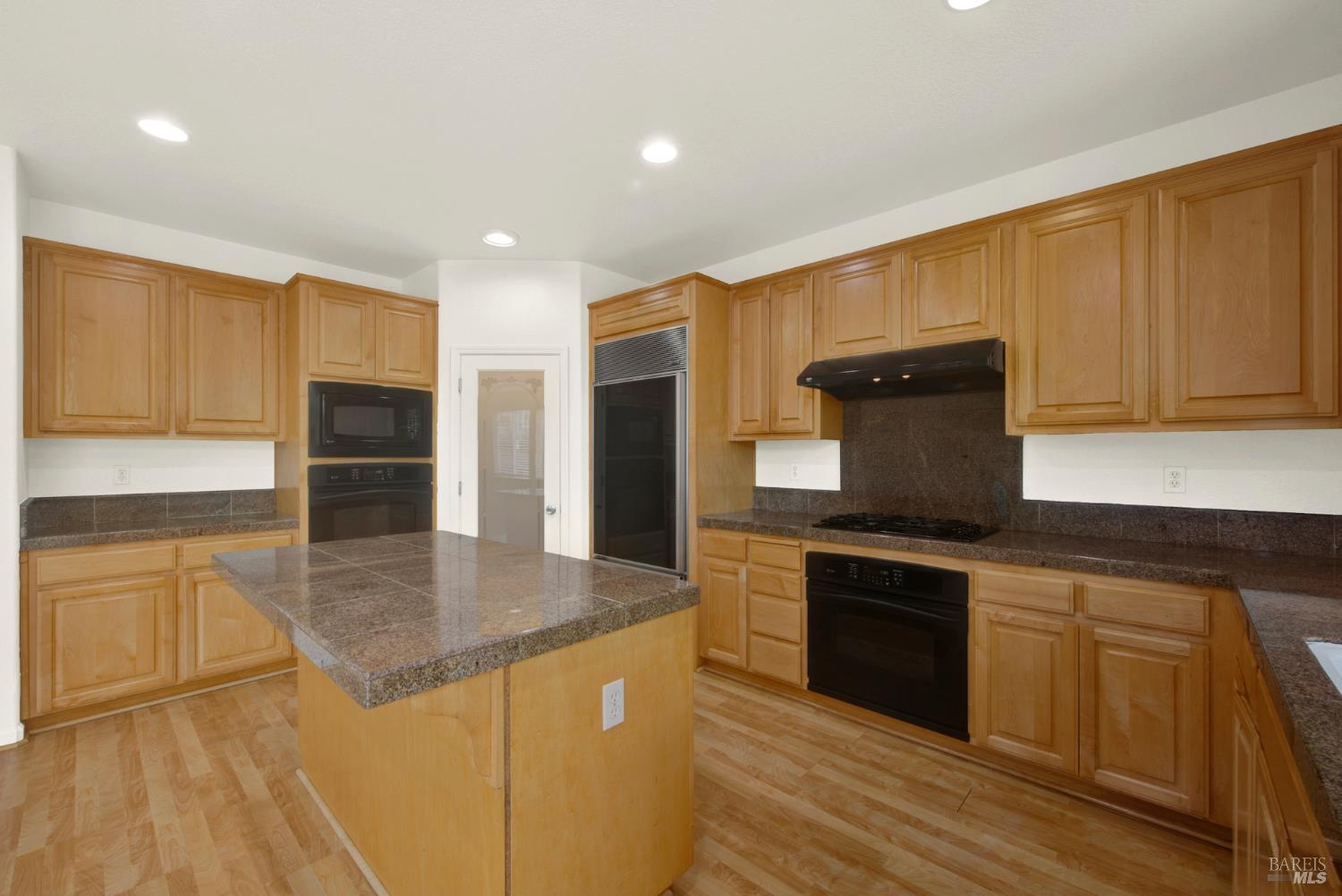 812 Purple Sage Drive Vacaville CA 95687