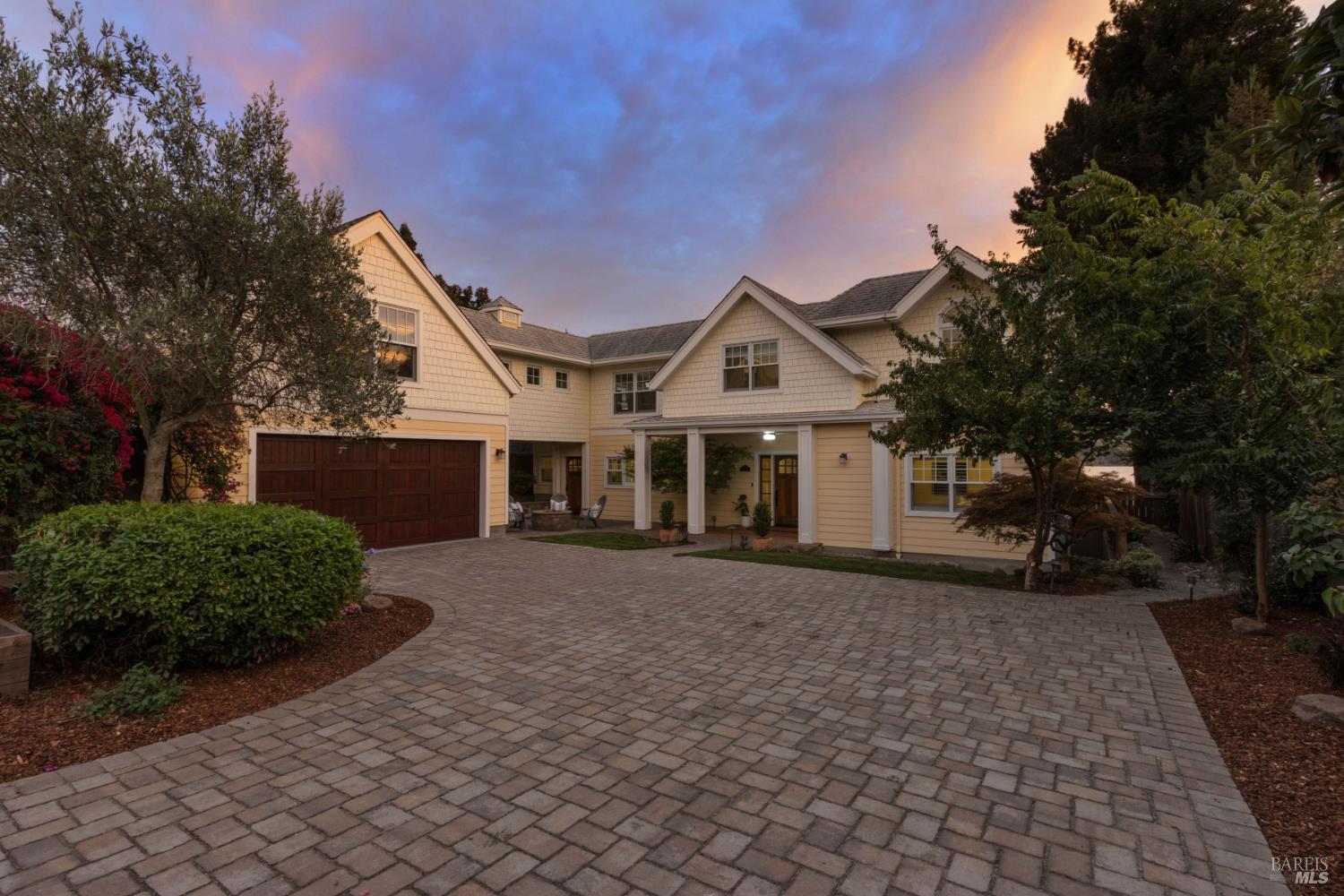455 W I Street Benicia CA 94510
