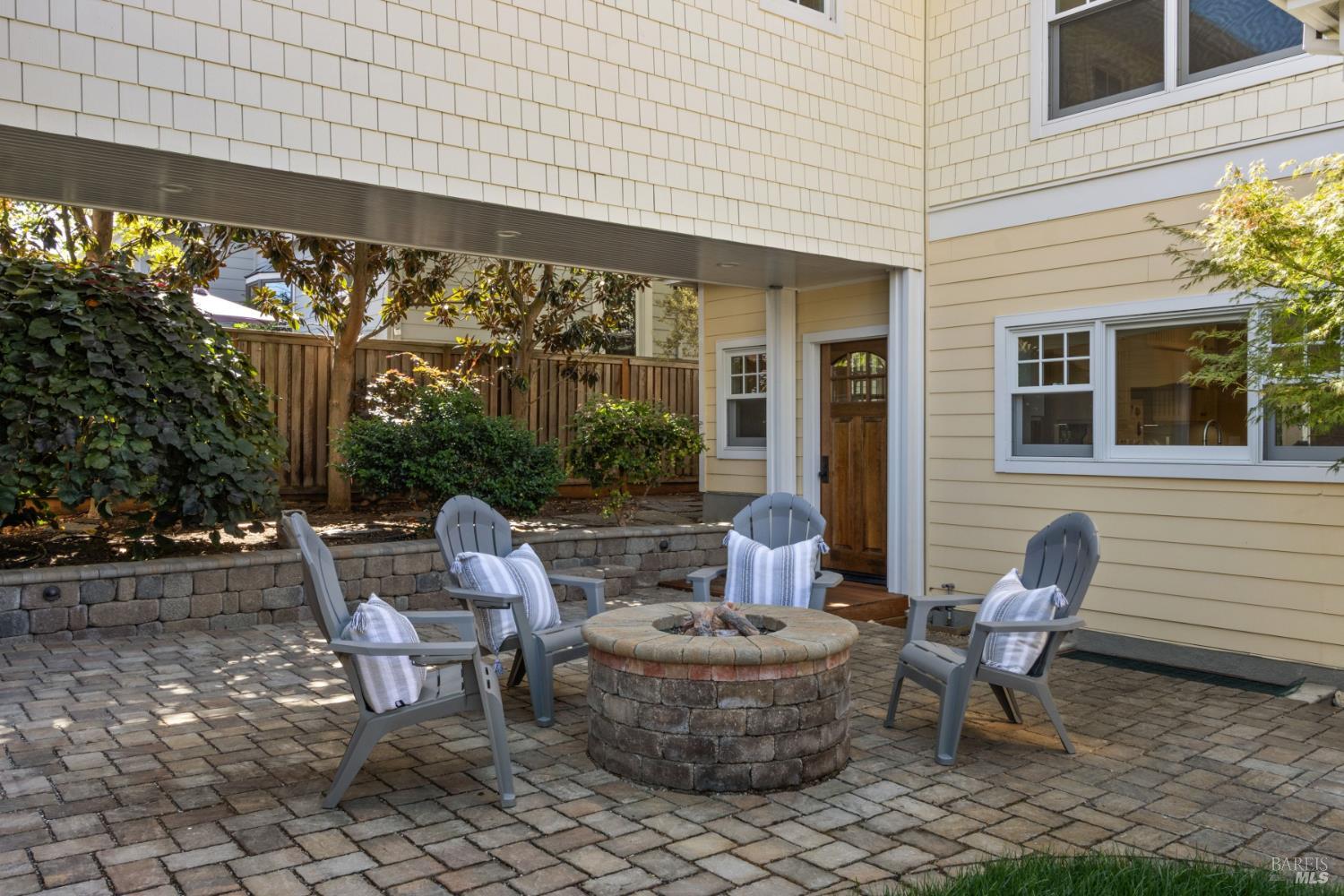 455 W I Street Benicia CA 94510
